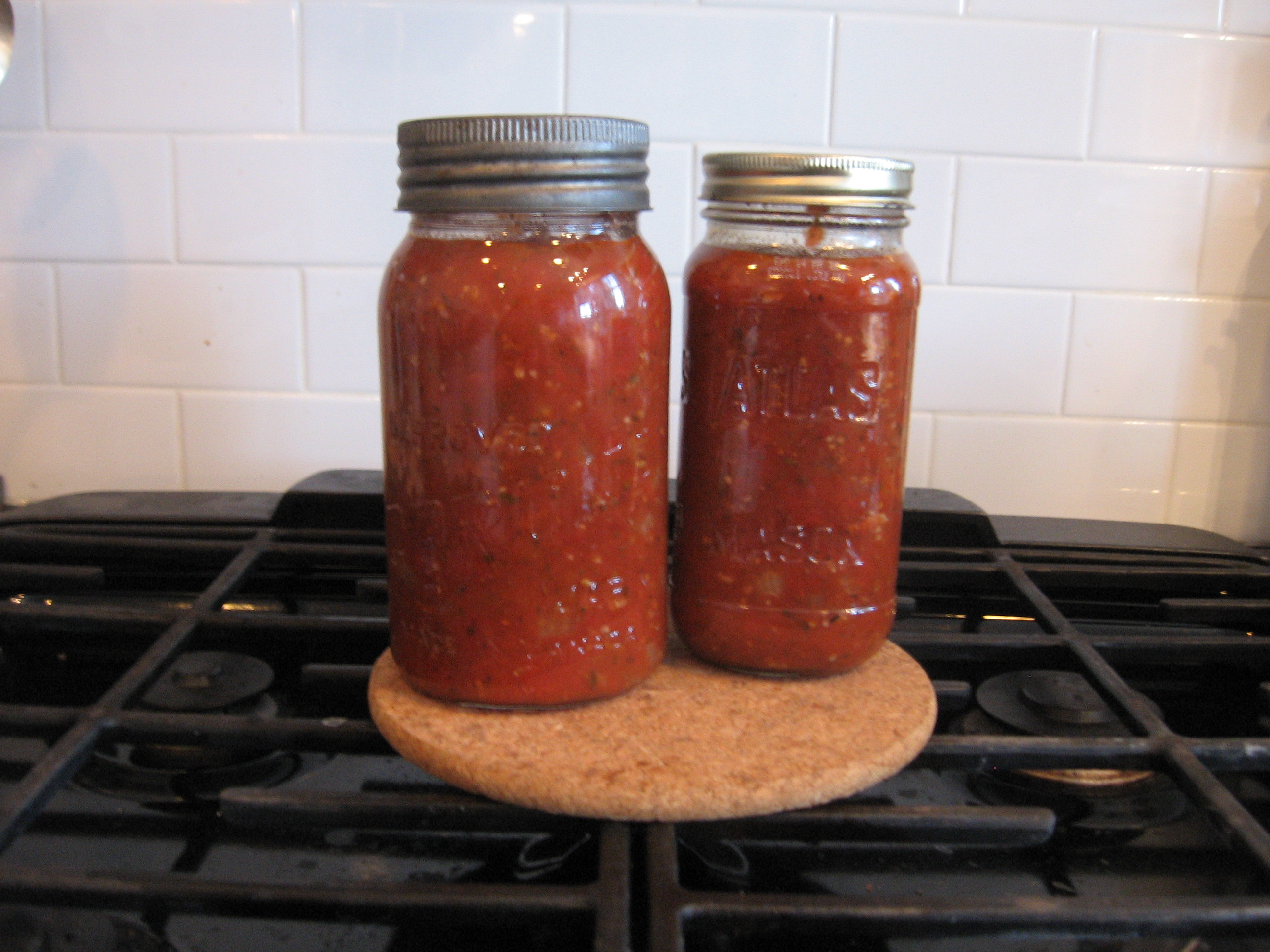Tomato sauce plain and simple