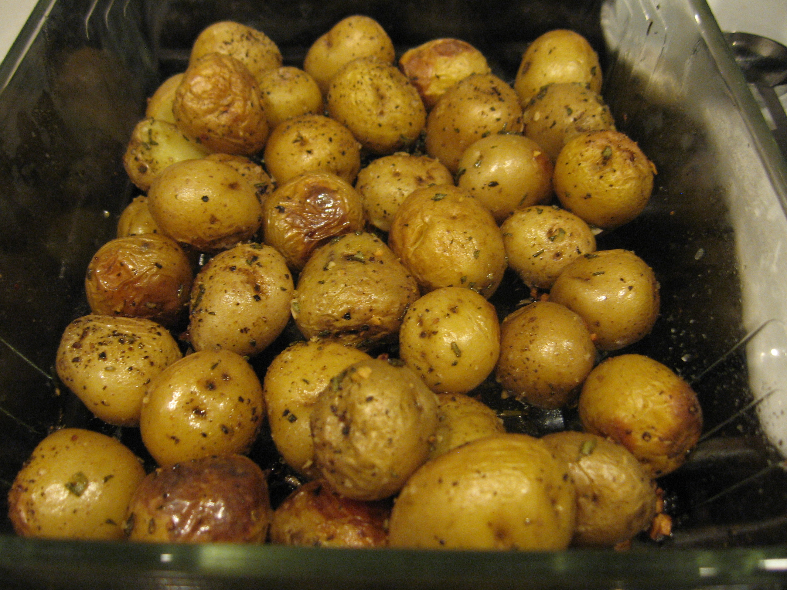 Roasted New Potatoes with Rosemary and Garlic