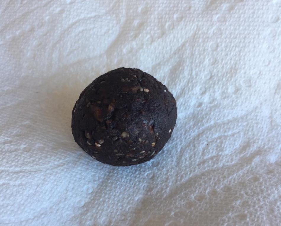 Chocolate Pecan Energy Balls – Vegan and Gluten-free