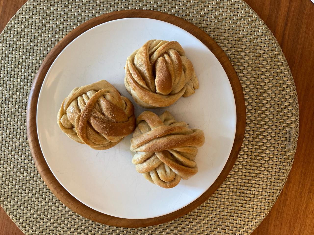 Kardemummubullar (Cardamon Rolls)