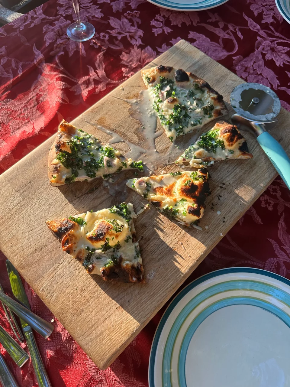 Annabel’s Sechelt Garlic and Cream Kale Pizza