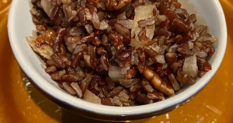 Thai Red Rice with Onions and Pecans