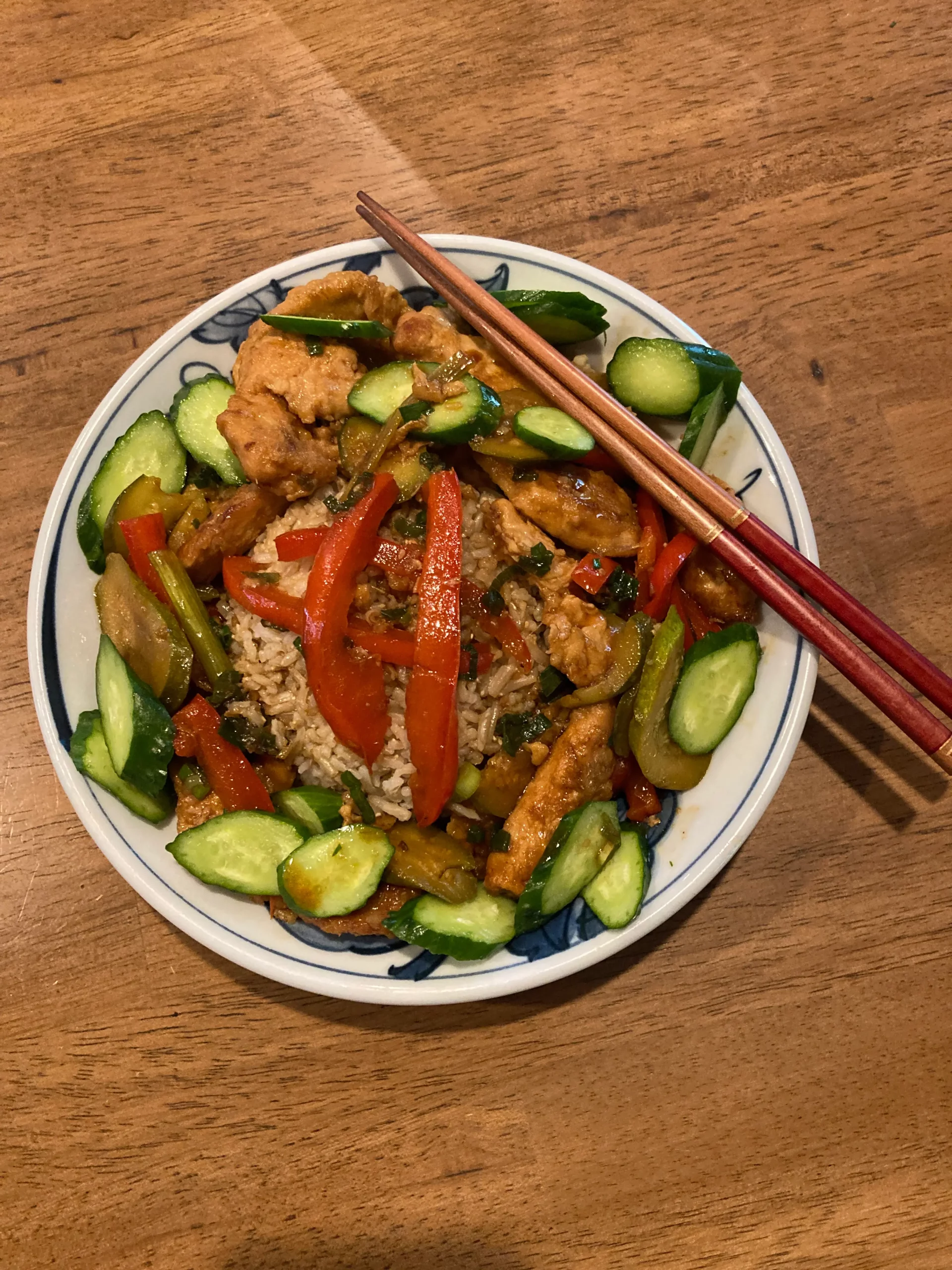 Velveted chicken with garden veg à la victor.wokmanyama (#delicious)